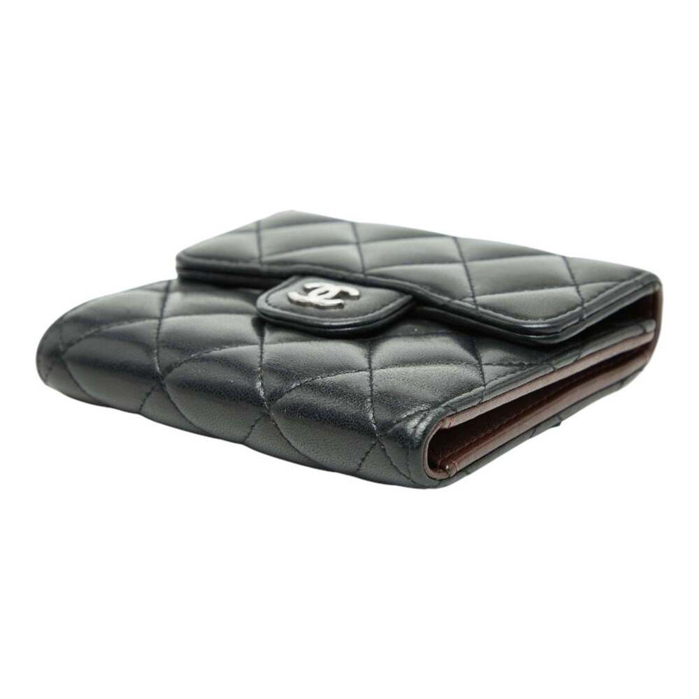 CHANEL Authentic Black Lambskin Leather Logo Wallet - Picture 4 of 10